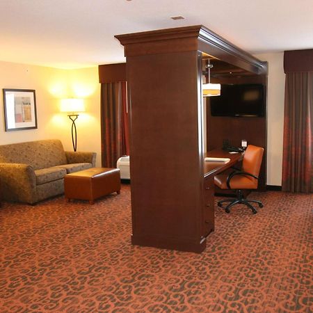 Hampton Inn&Suites Peru Bagian luar foto